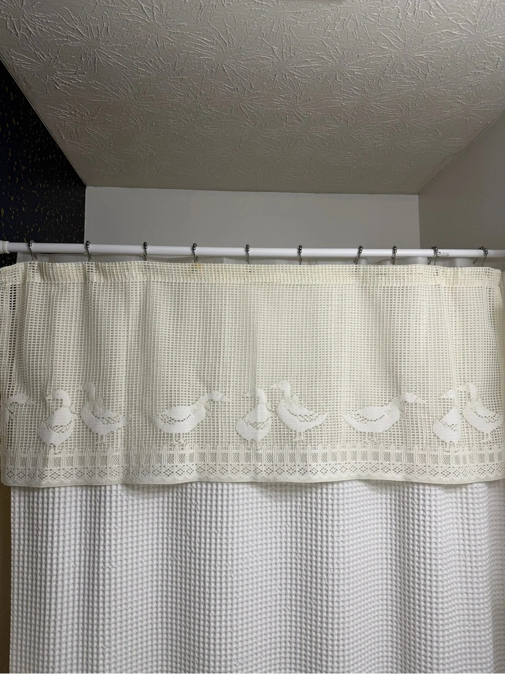VTG Valance Curtain Lace 56”X22” Off White DUCKS Cottage Core Farm Window Rustic